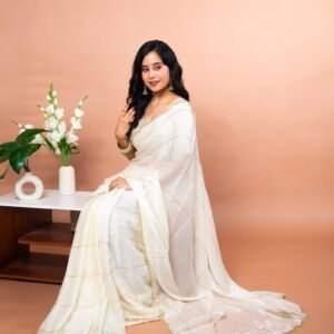Kayaaz Women's Chiffon White Saree  With Unstitched Blouse Piece - Image 3